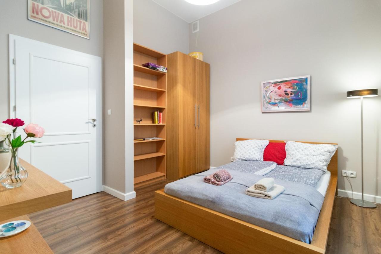 Wonderful, Secluded And Cozy In The Center. Apartment Krasków Exterior foto